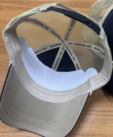 Cap HC Admiral beige+black 25.08.06