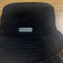 HC Avangard panama is black